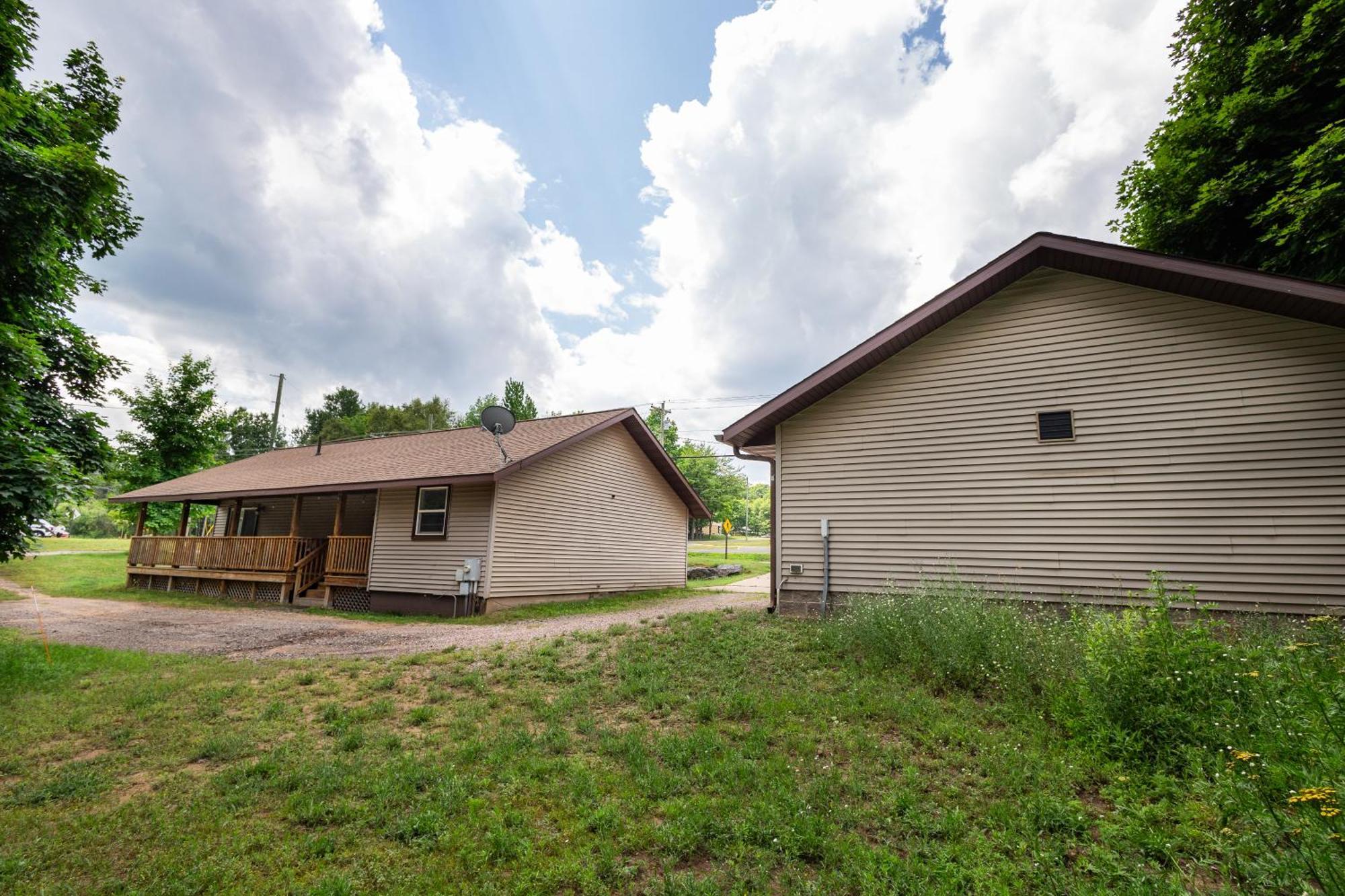 Indoor Hot-Tub! Spacious & Updated Mqt Township Home! Μαρκέτ Εξωτερικό φωτογραφία